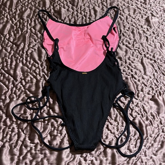 PINK SWIM - Picture 2 of 4
